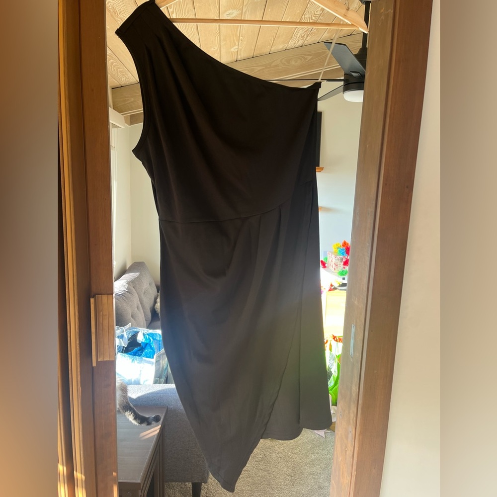 Black one shoulder midi dress size medium